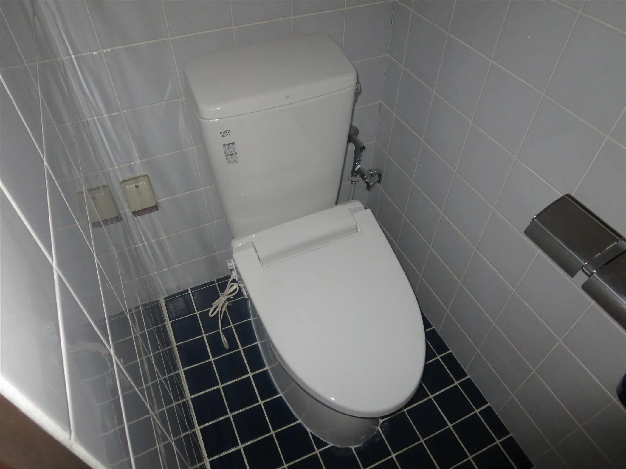 沖縄で施工したリフォーム・那覇で施工したリフォーム施工後の写真:トイレの新調