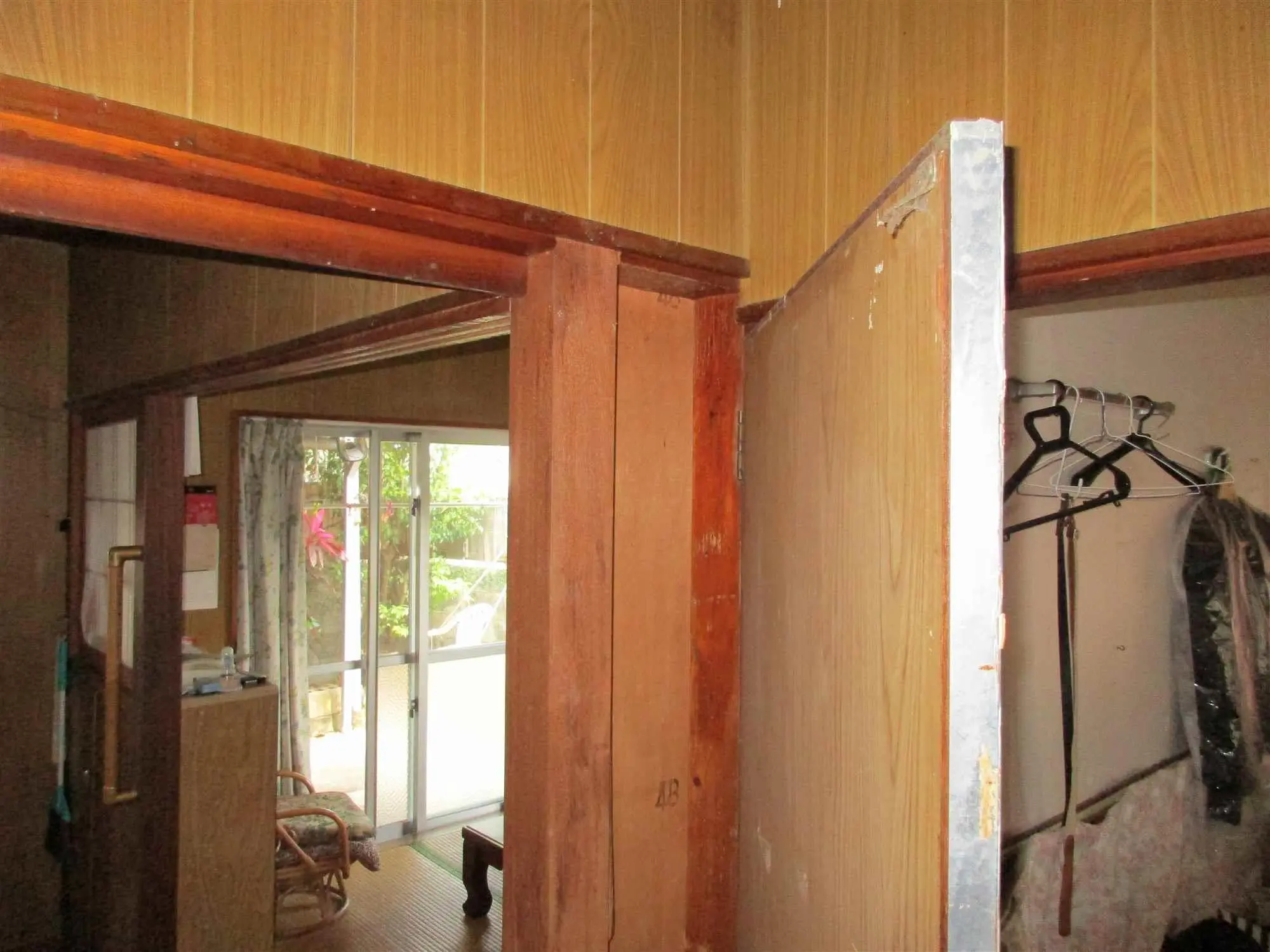 沖縄でリフォーム・那覇でリフォーム施工前の写真：部屋の改装工事