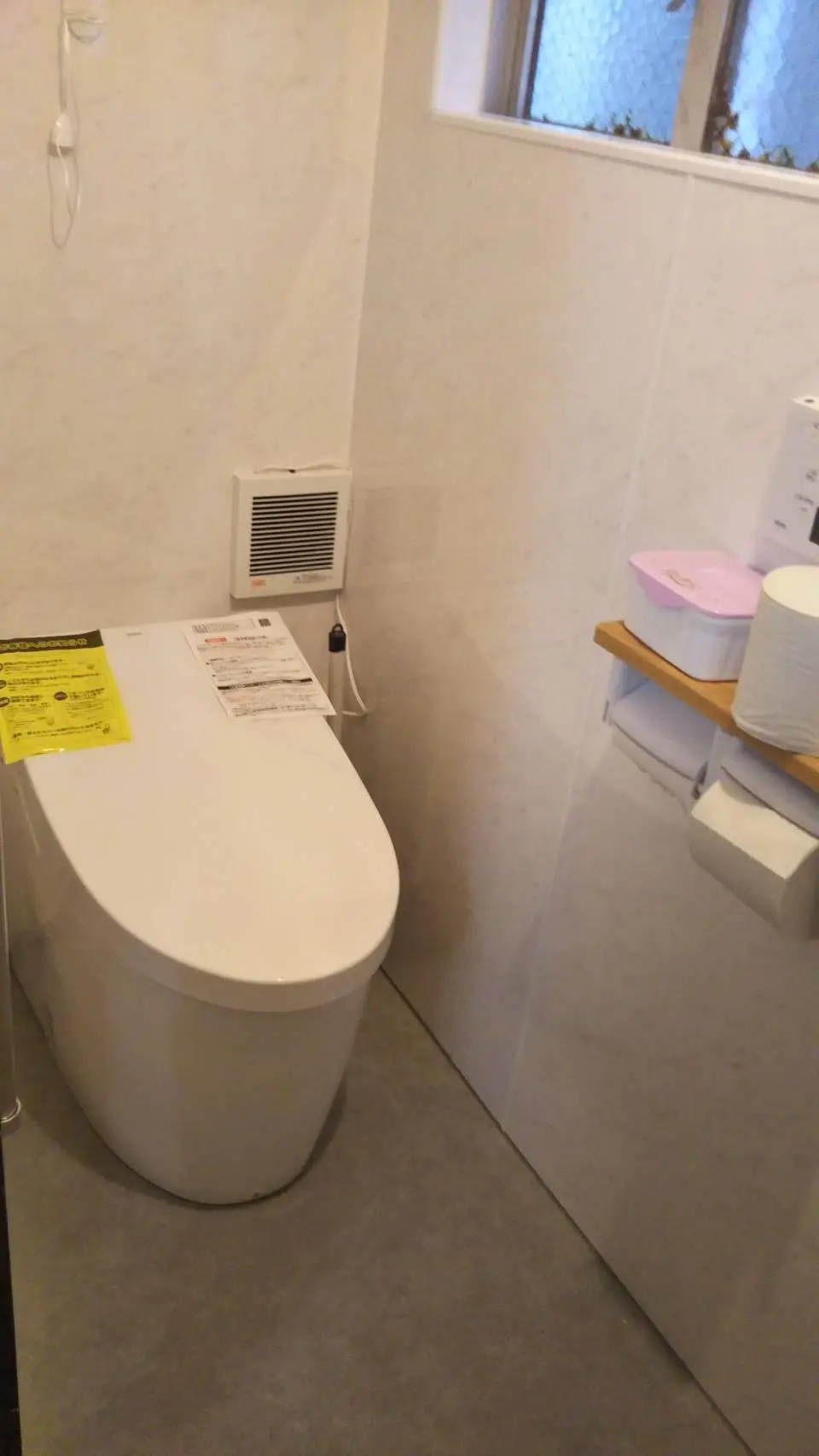 沖縄で施工したリフォーム・那覇で施工したリフォーム施工後の写真:トイレリフォーム