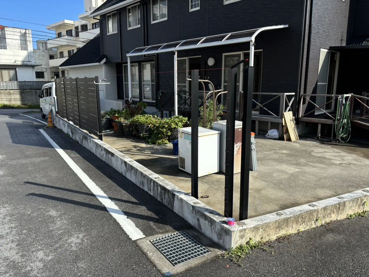 沖縄でリフォーム・那覇でリフォーム施工前の写真:目隠しフェンス設置工事
