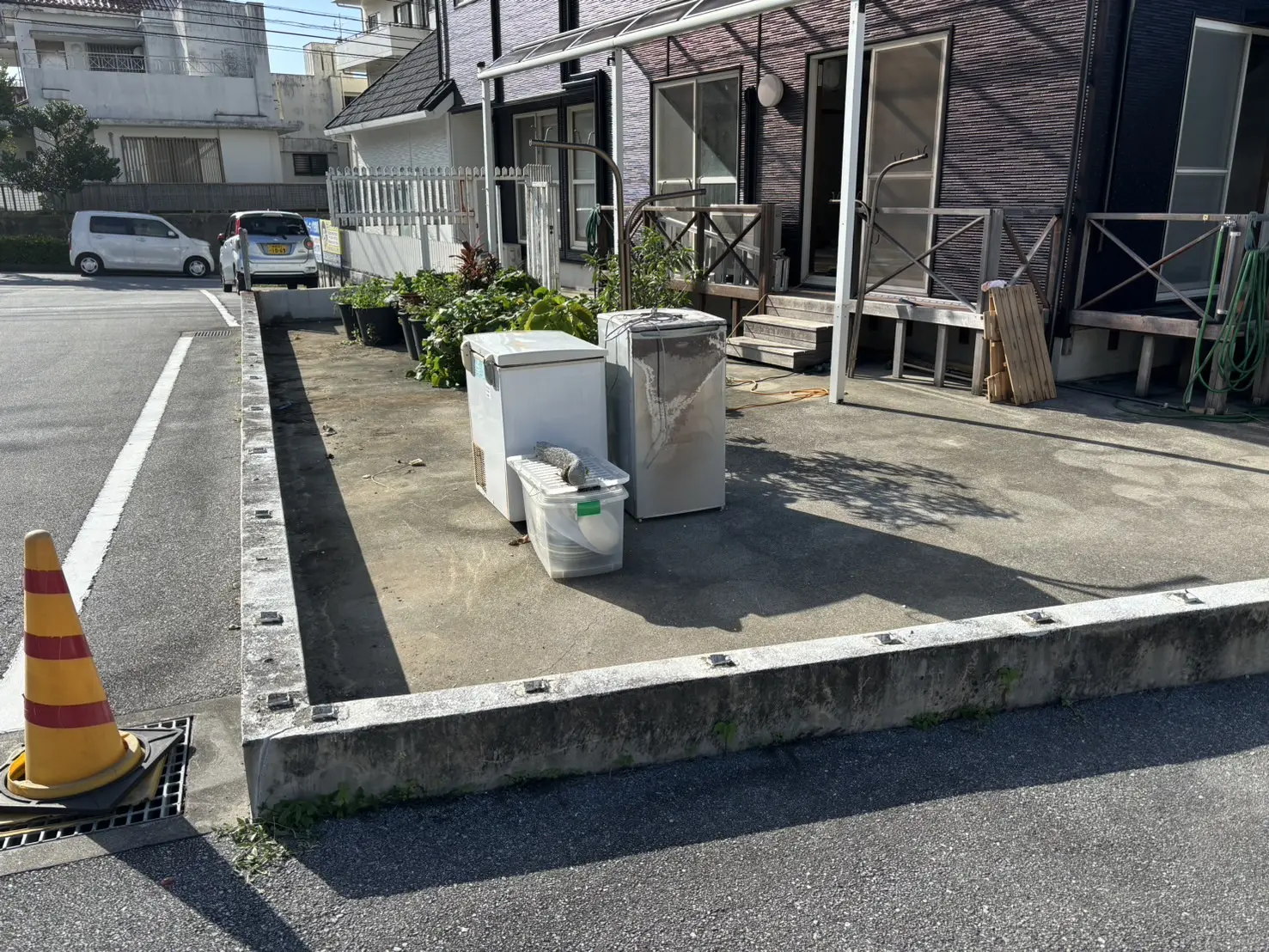 沖縄でリフォーム・那覇でリフォーム施工前の写真:目隠しフェンス設置工事