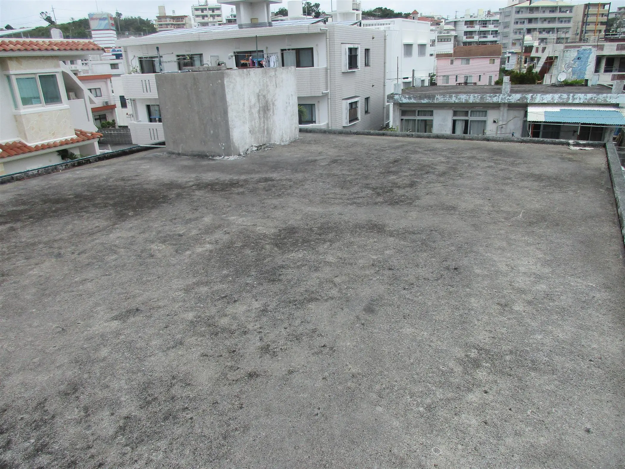 沖縄で施工したリフォーム・那覇で施工したリフォーム施工前の写真:K邸屋上防水工事