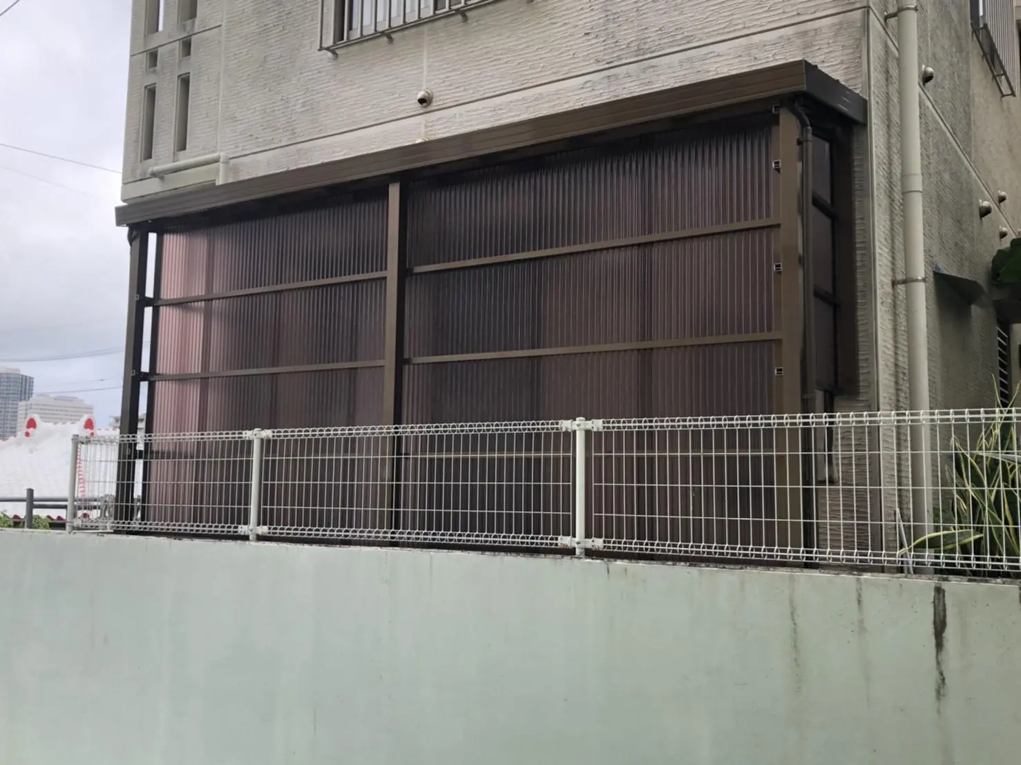 沖縄のリフォーム・那覇のリフォーム施工後の写真:テラス設置工事