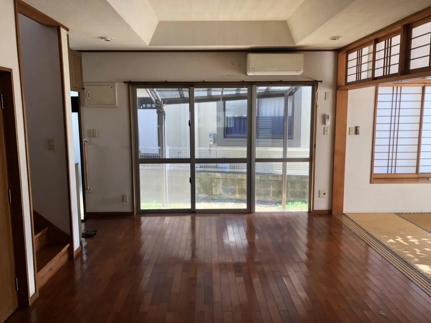 沖縄で施工したリフォーム・那覇で施工したリフォーム施工前の写真：中古住宅購入後のリフォーム