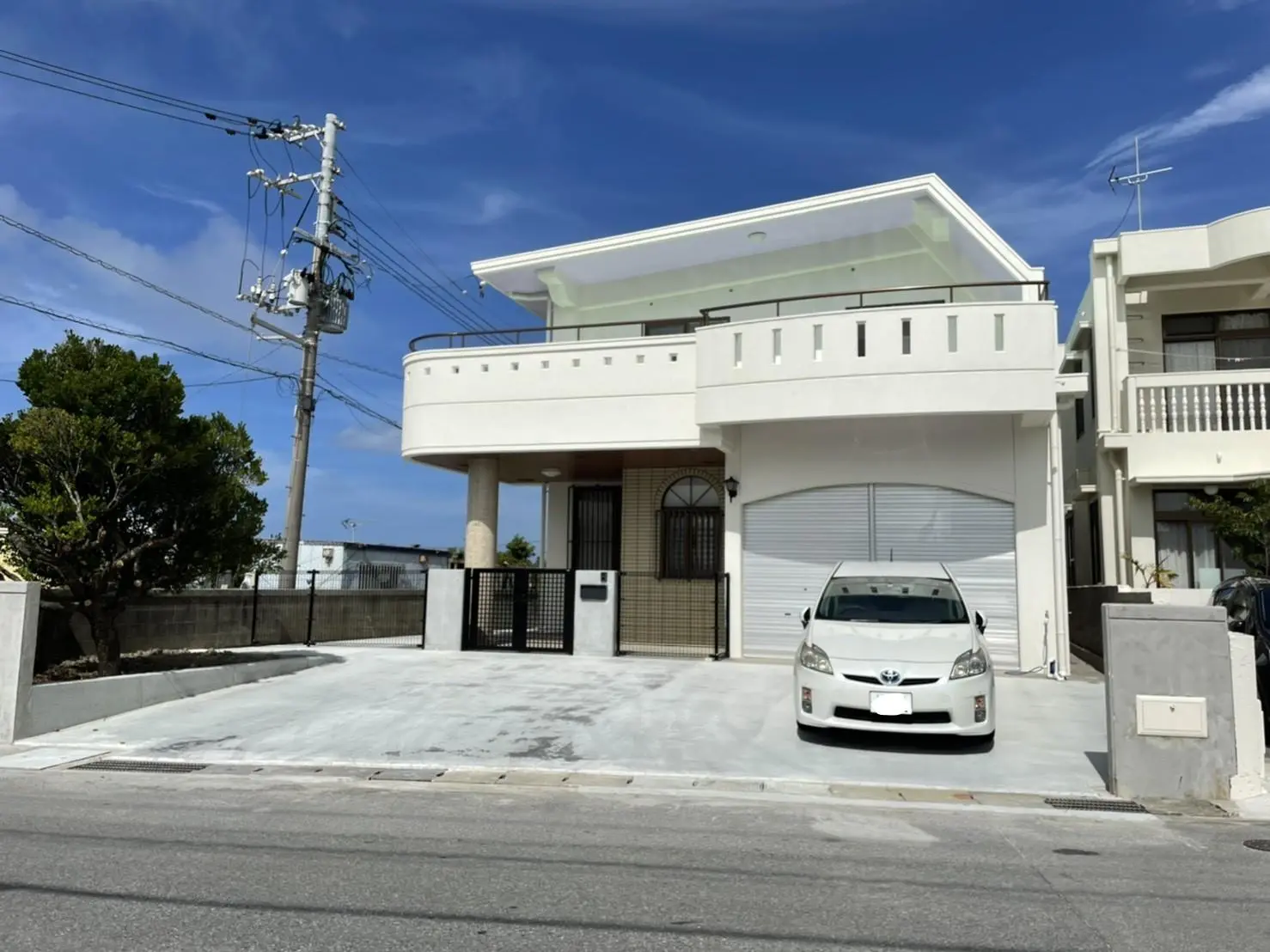 沖縄で施工したリフォーム・那覇で施工したリフォーム施工後の写真:駐車場を広く