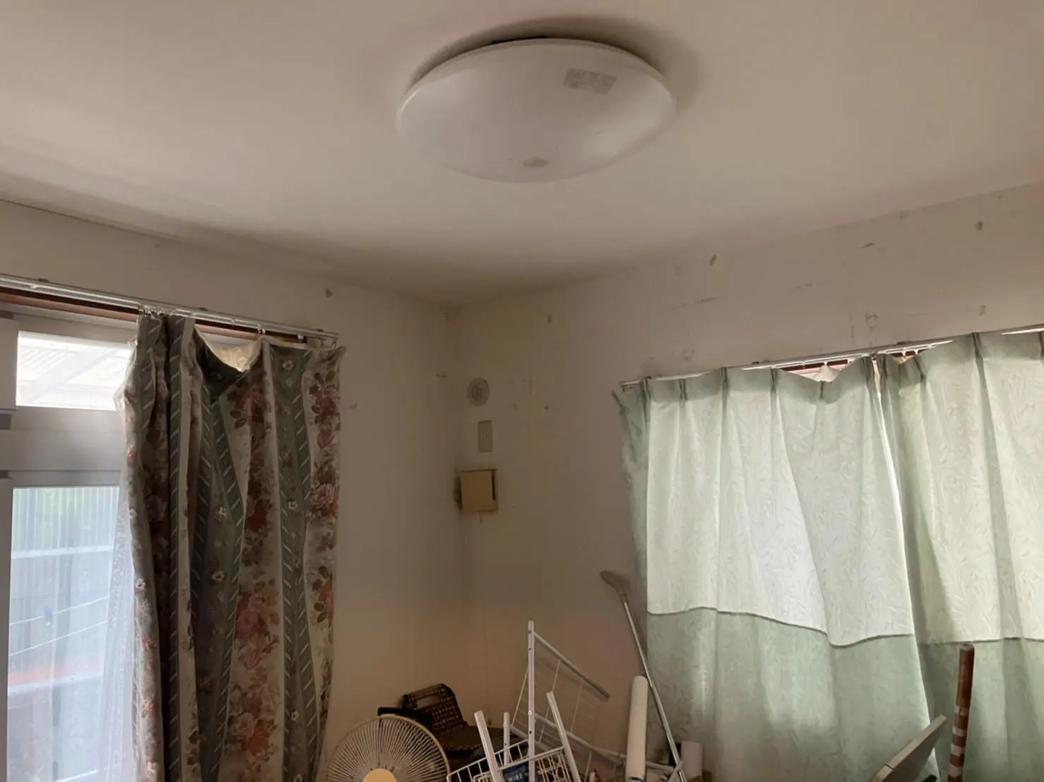 沖縄でリフォーム・那覇でリフォーム施工前の写真：住宅の一部を美容室へ改装